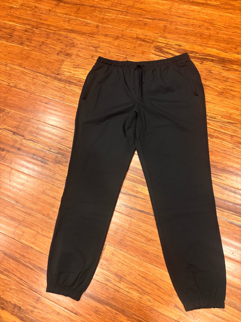 NEW w/Tags. Fabletics Women's Black ‘All Day Jogger’ Pant, size XL TALL